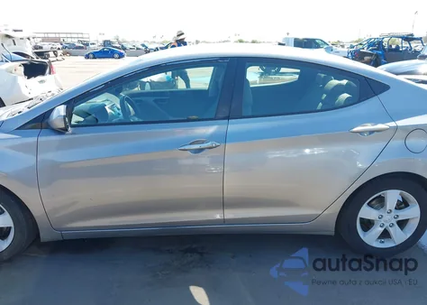 2013 Hyundai Elantra Gls z USA, uszkodzony, nr VIN KMHDH4AE6DU920057